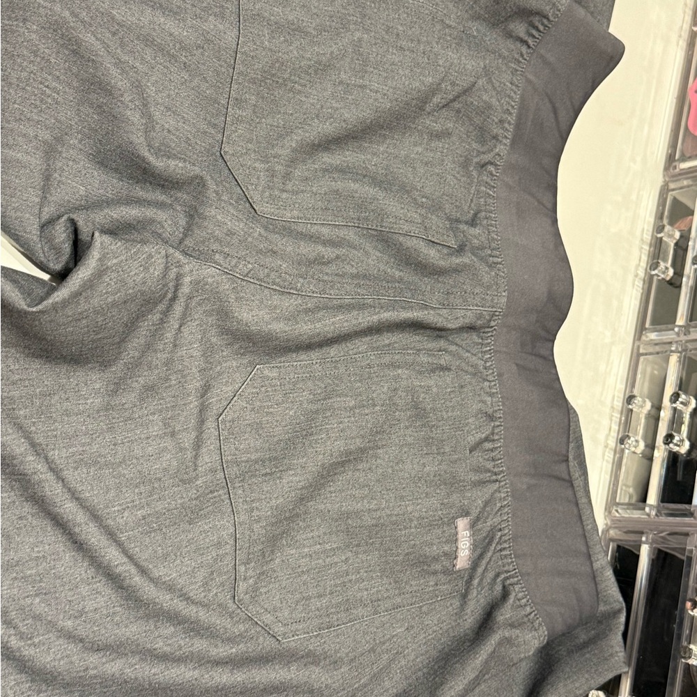 Figs Technical Collection Gray Pants Livingston - image 1